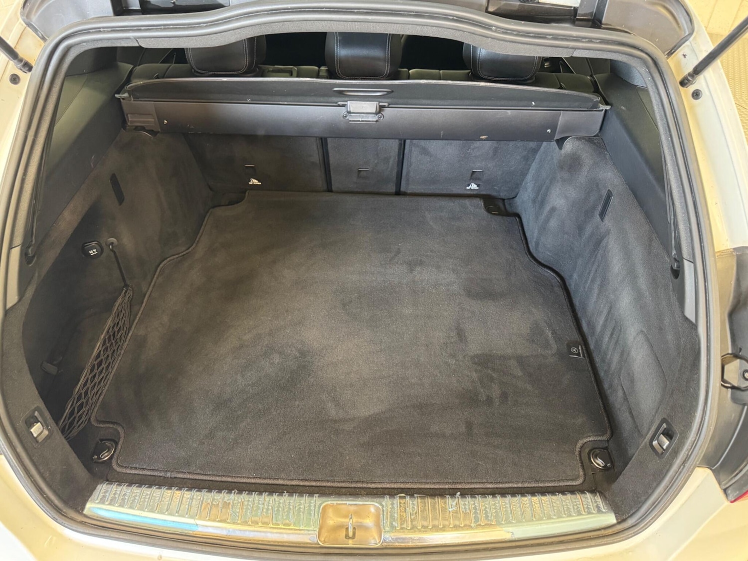 Used Mercedes-Benz C Class 2015 for sale - 78170437: Photo 13