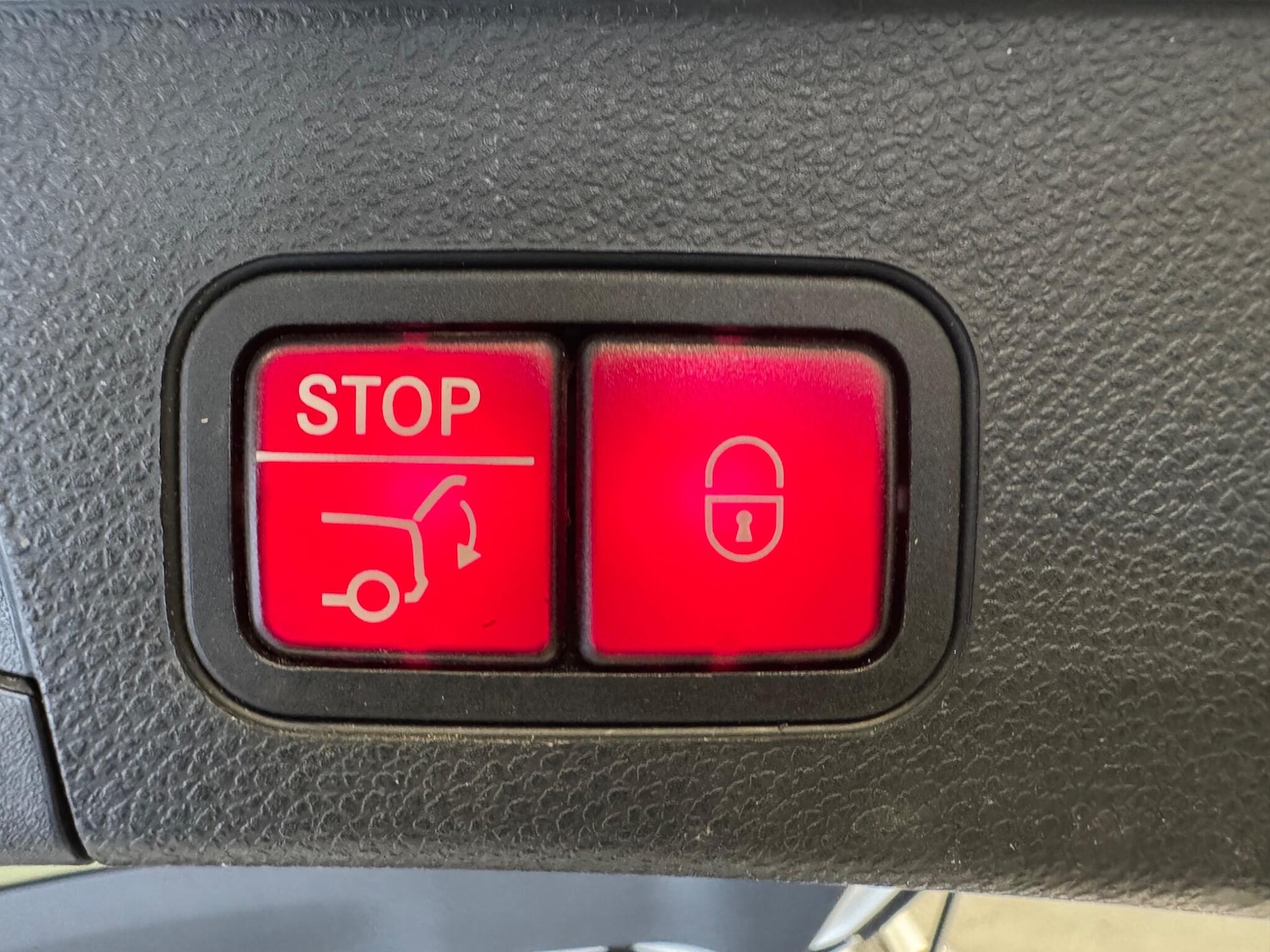 Used Mercedes-Benz C Class 2015 for sale - 78170437: Photo 14