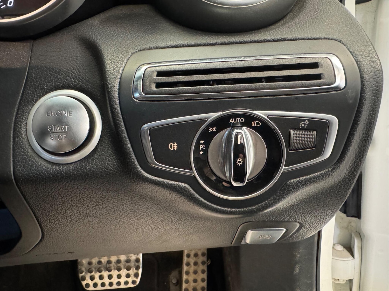 Used Mercedes-Benz C Class 2015 for sale - 78170437: Photo 29