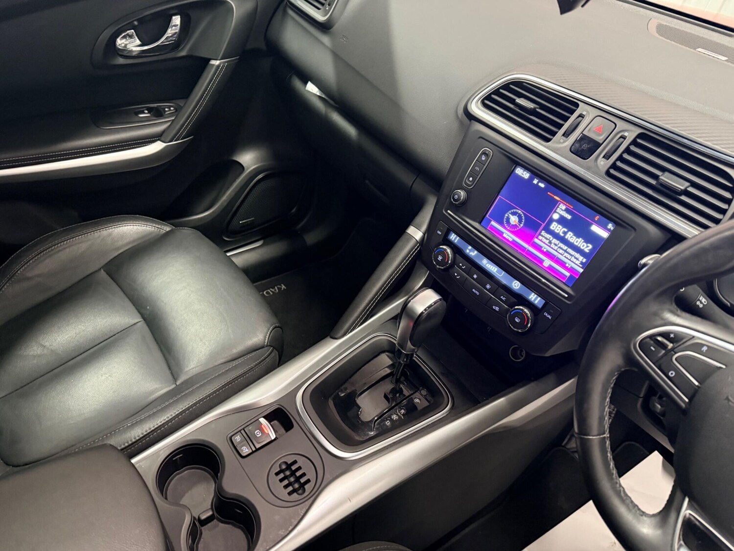 Used Renault Kadjar for sale - 77497467: Photo 28