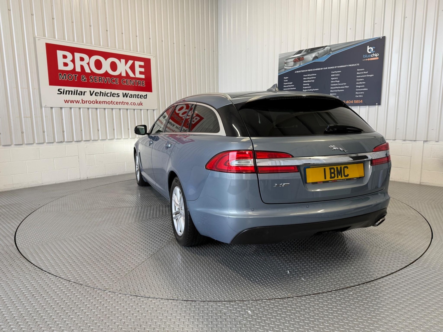 Used Jaguar XF 2013 for sale - 76753329: Photo 8