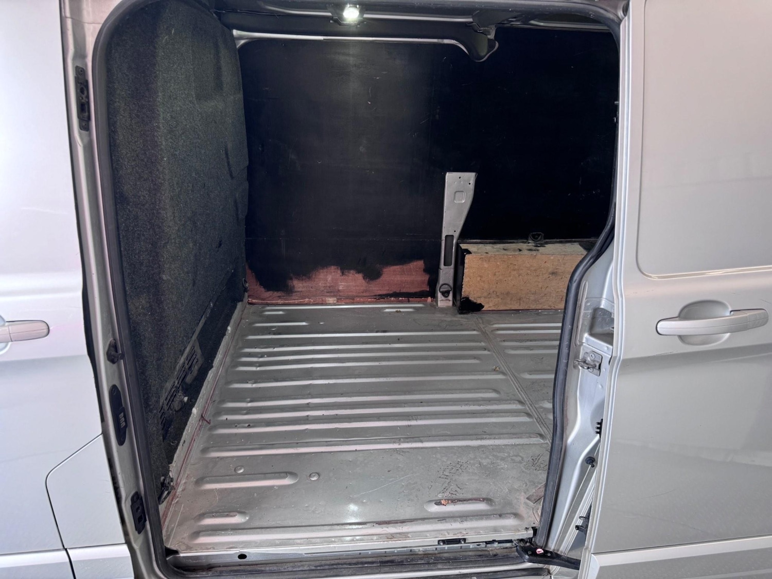 Used Ford Transit Custom 2017 for sale - 76282643: Photo 11