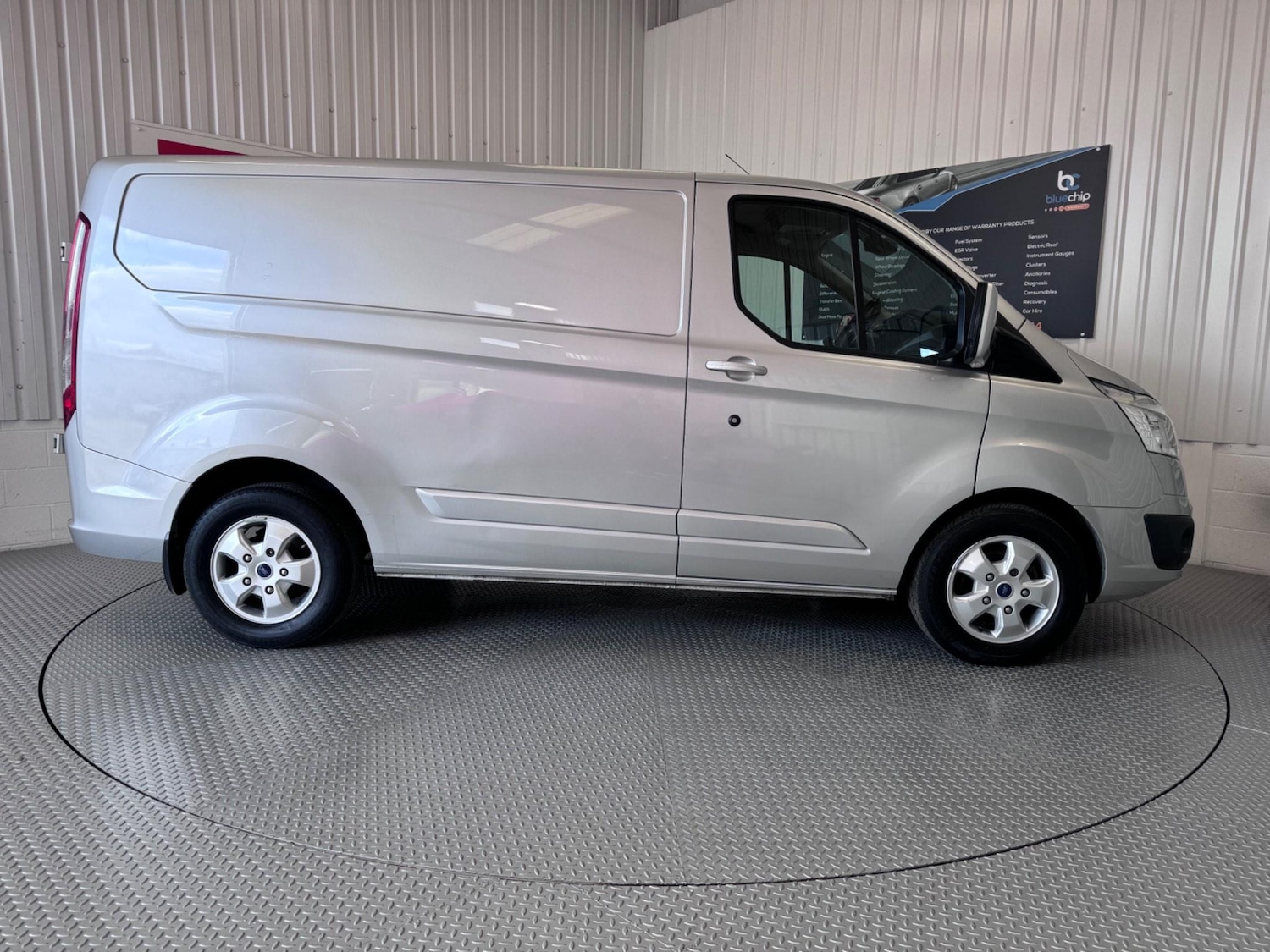 Used Ford Transit Custom 2017 for sale - 76282643: Photo 5