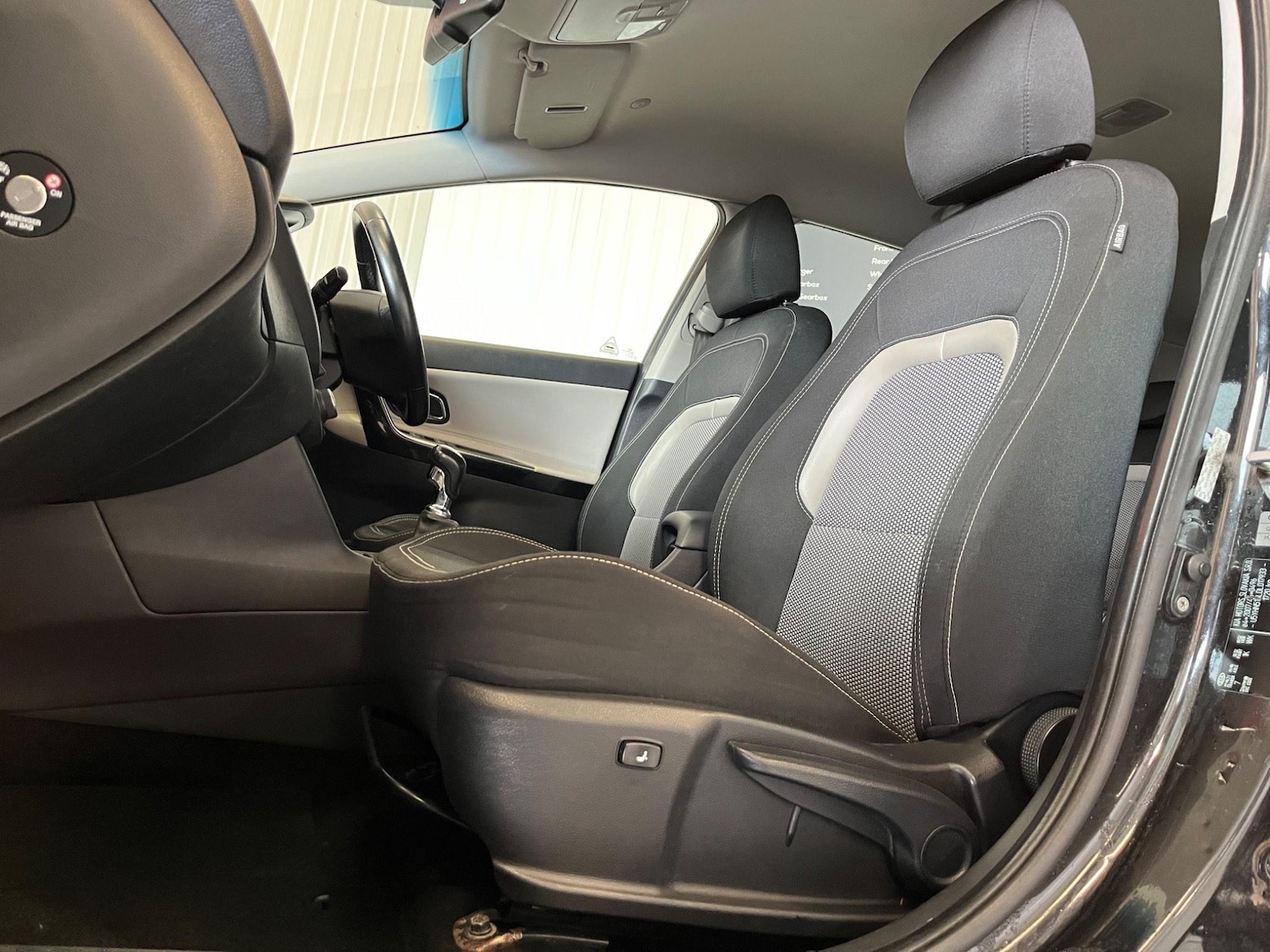 Used Kia Ceed 2012 for sale - 76260575: Photo 11