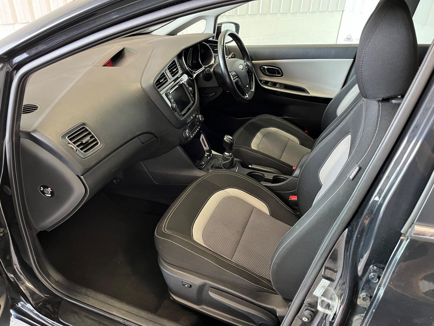 Used Kia Ceed 2012 for sale - 76260575: Photo 12