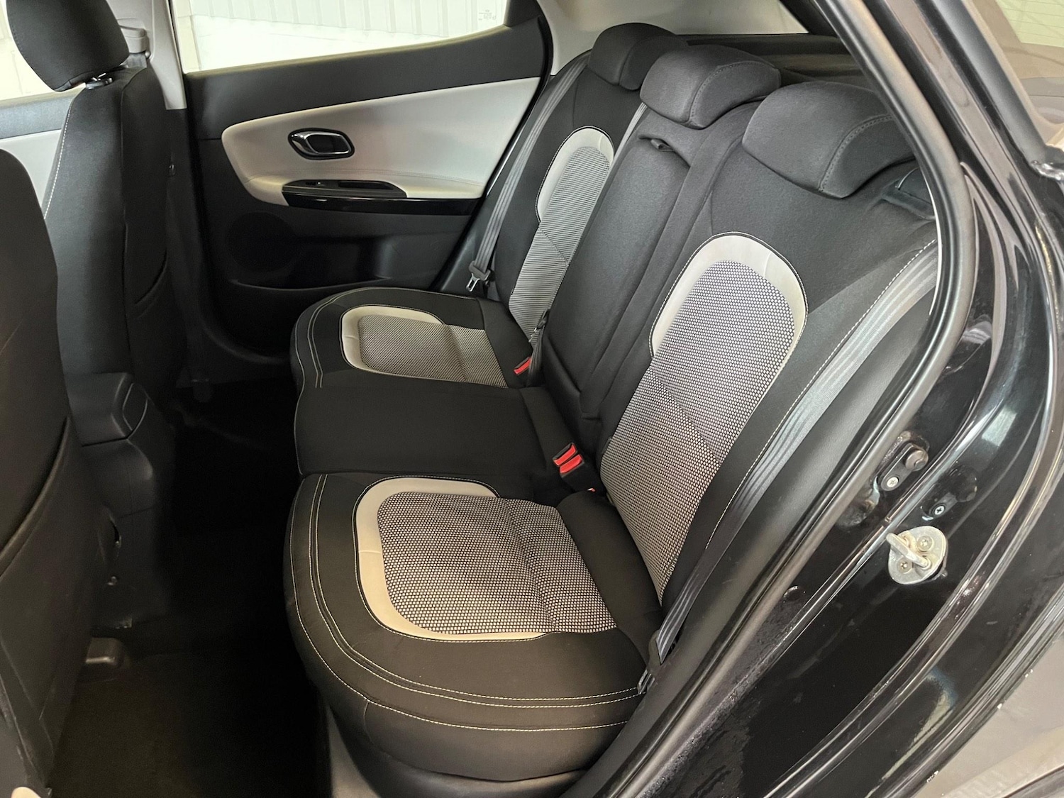 Used Kia Ceed 2012 for sale - 76260575: Photo 17