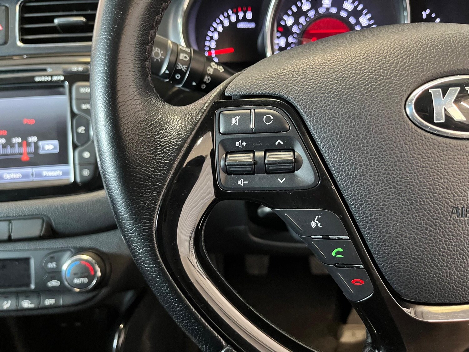 Used Kia Ceed 2012 for sale - 76260575: Photo 22