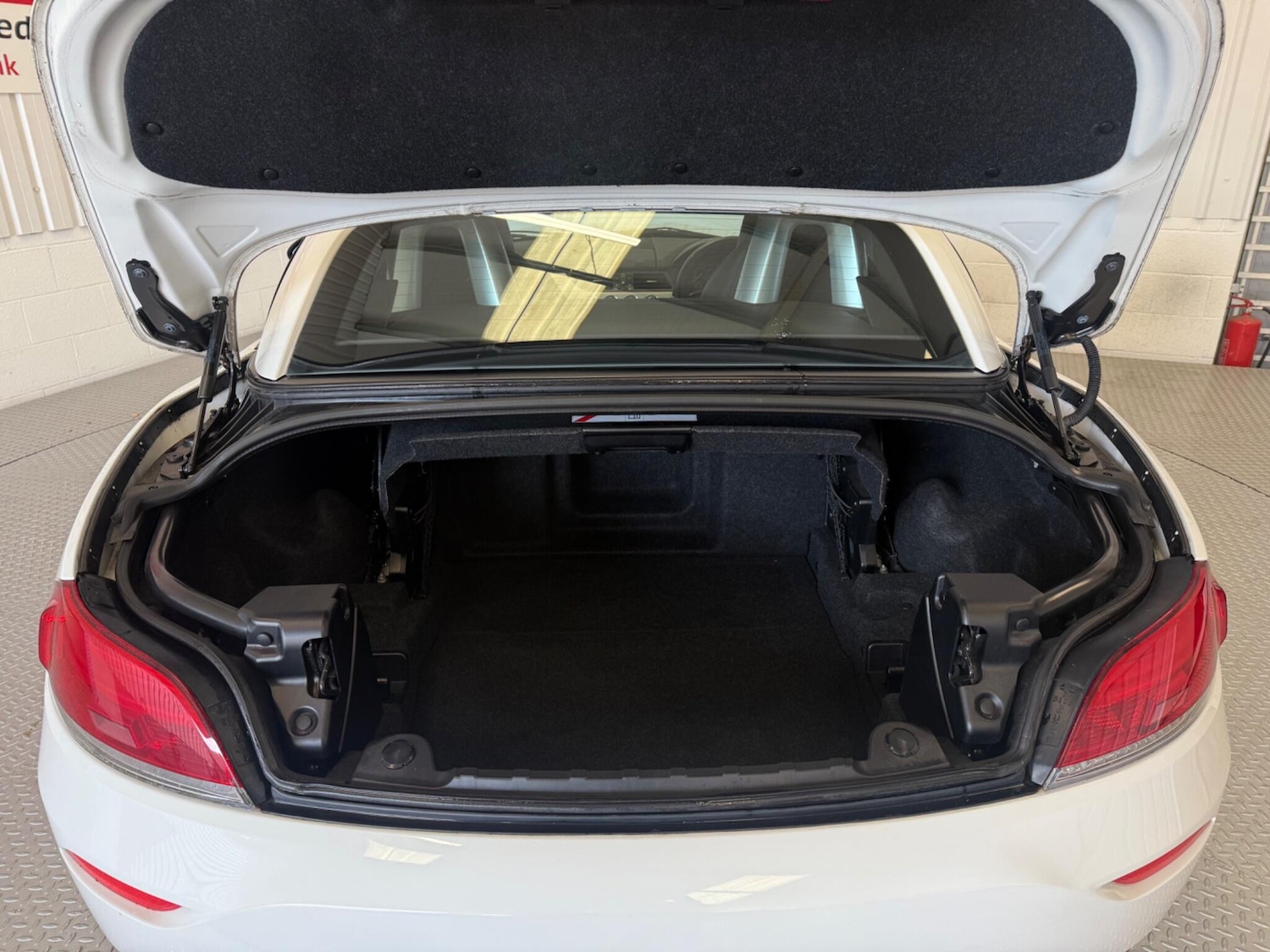 Used BMW Z4 2012 for sale - 75857326: Photo 12