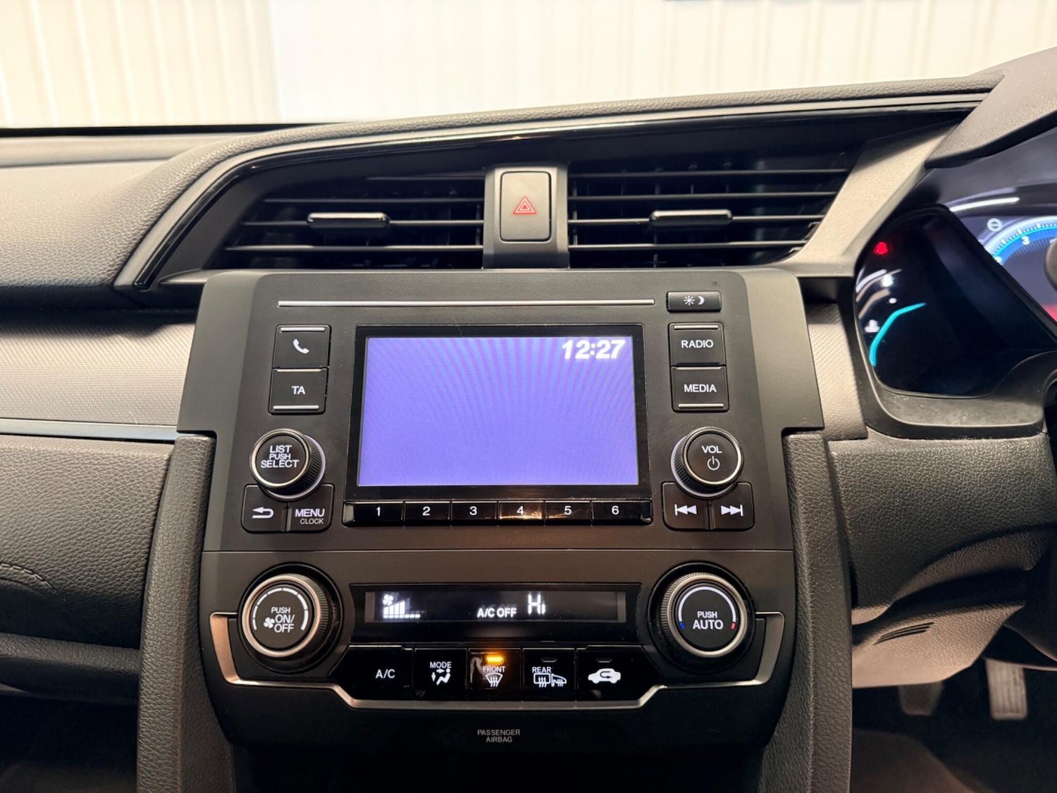 Used Honda Civic 2019 for sale - 77359074: Photo 27