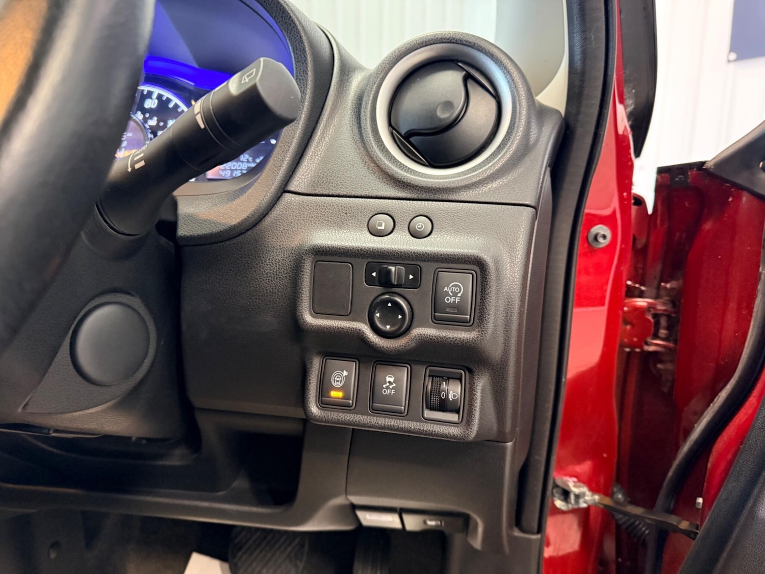 Used Nissan Note 2014 for sale - 77671497: Photo 23