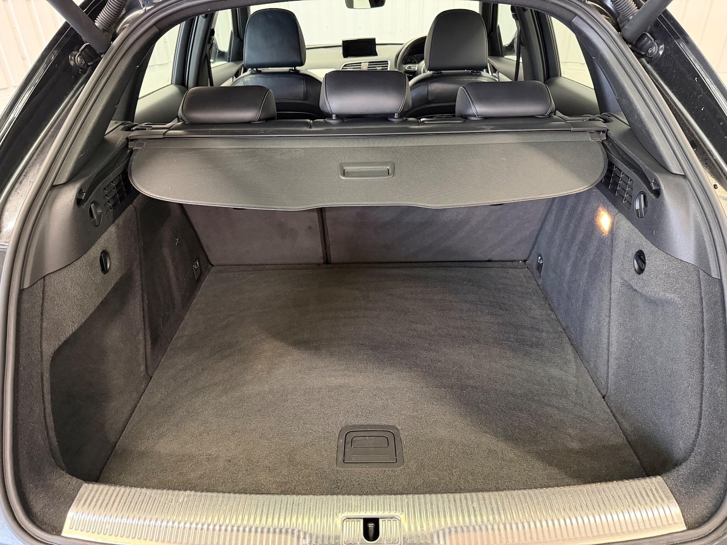 Used Audi Q3 2016 for sale - 76619956: Photo 11