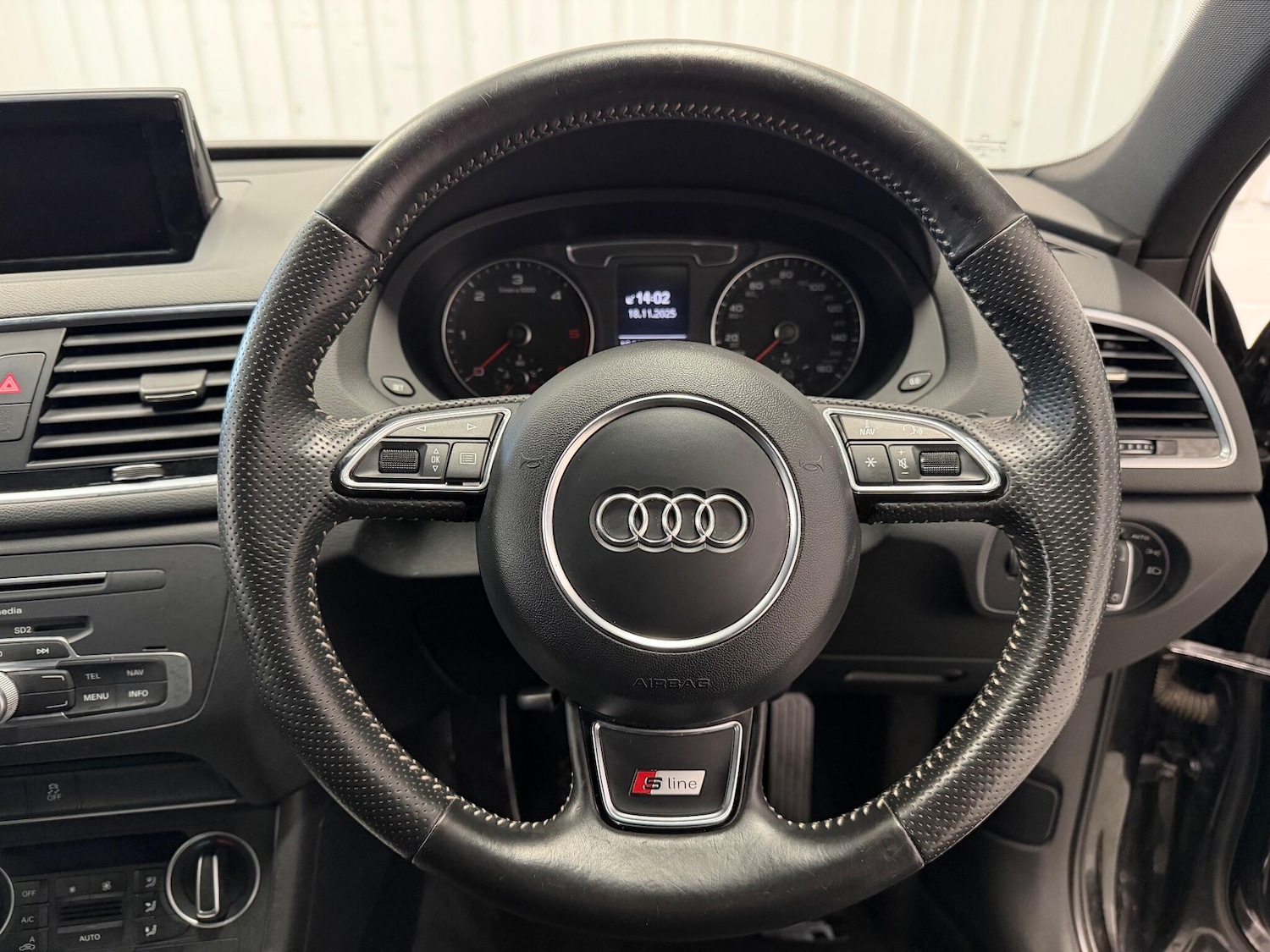 Used Audi Q3 2016 for sale - 76619956: Photo 19