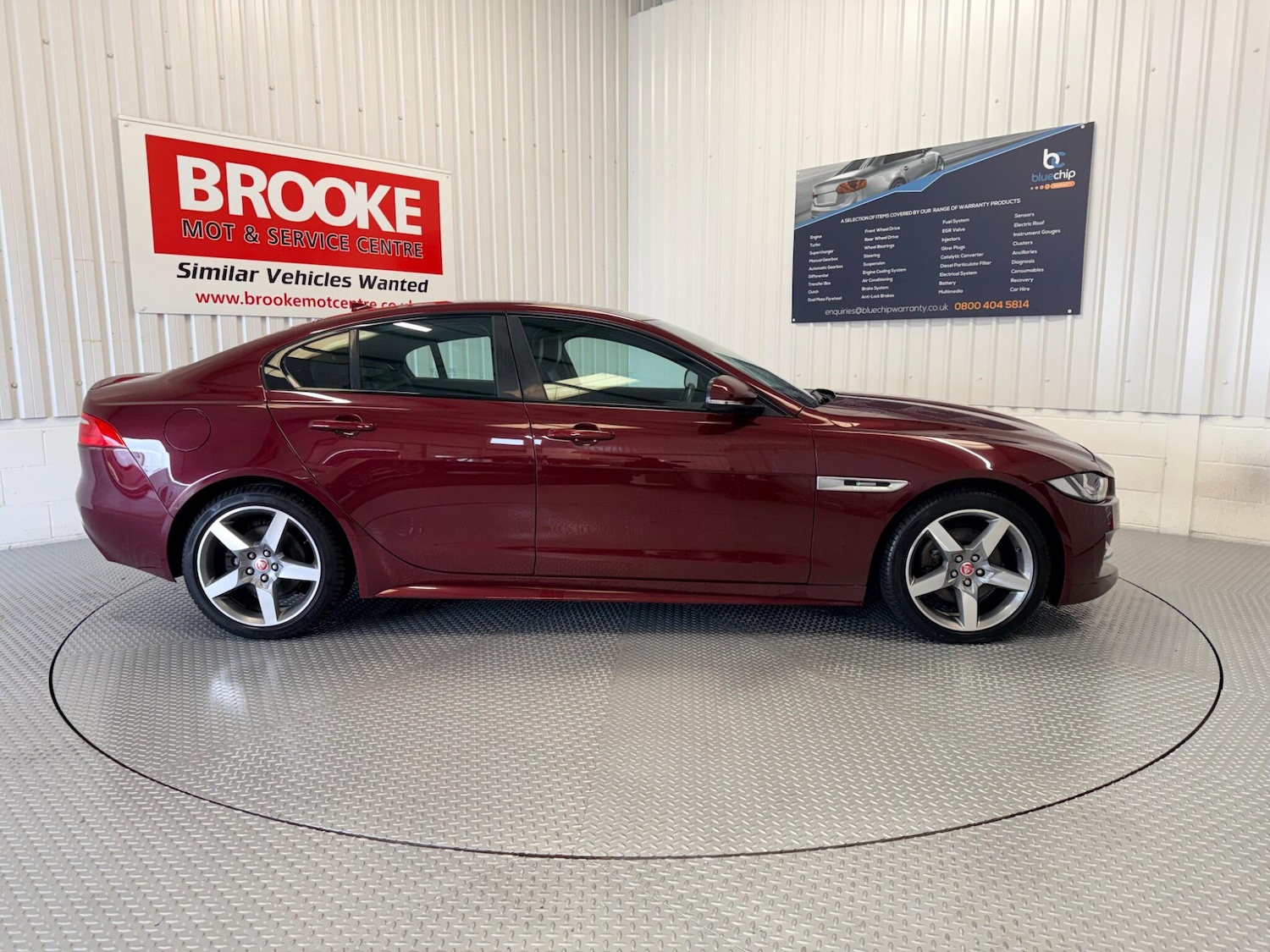 Used Jaguar XE 2015 for sale - 77883398: Photo 6