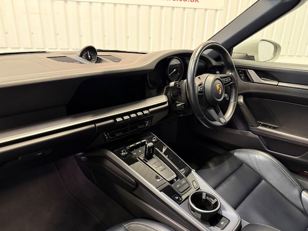 Used Porsche 911 2020 for sale - 76215700: Photo 16