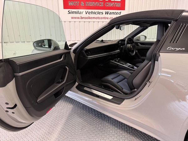Used Porsche 911 2020 for sale - 76215700: Photo 20