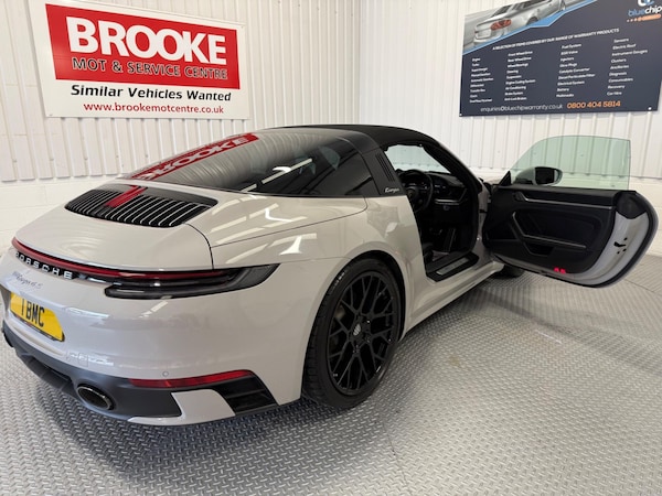 Used Porsche 911 2020 for sale - 76215700: Photo 23