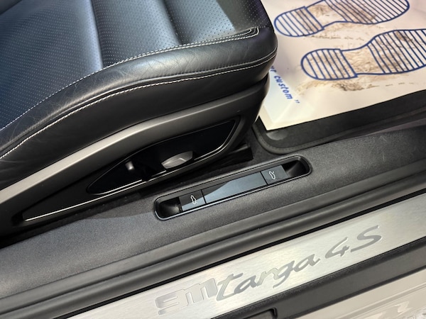 Used Porsche 911 2020 for sale - 76215700: Photo 25