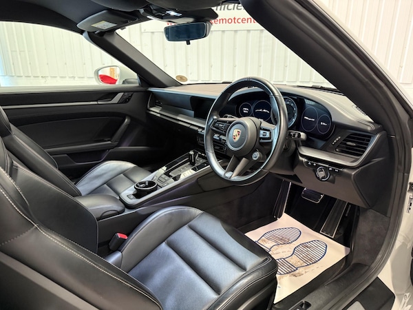 Used Porsche 911 2020 for sale - 76215700: Photo 26