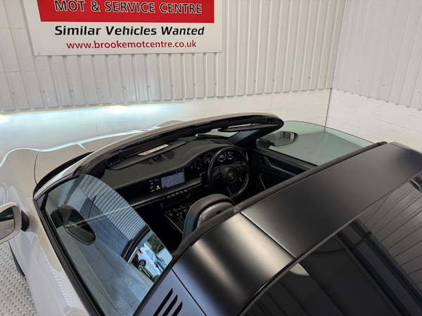 Used Porsche 911 2020 for sale - 76215700: Photo 42