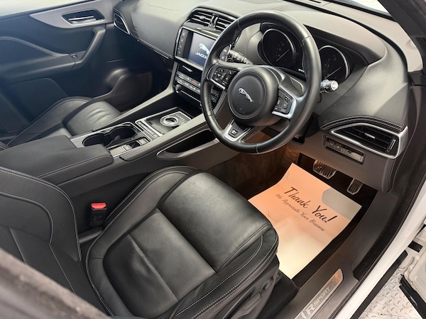 Used Jaguar F-Pace 2016 for sale - 76326720: Photo 18