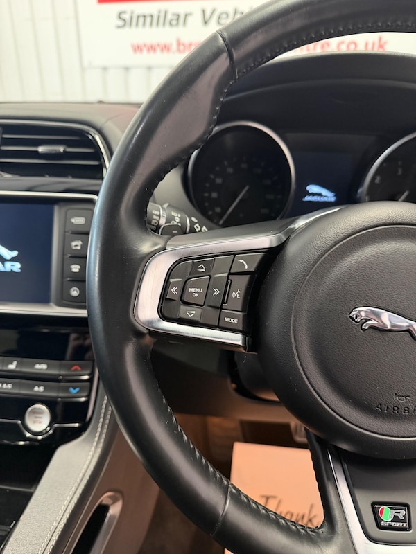 Used Jaguar F-Pace 2016 for sale - 76326720: Photo 20