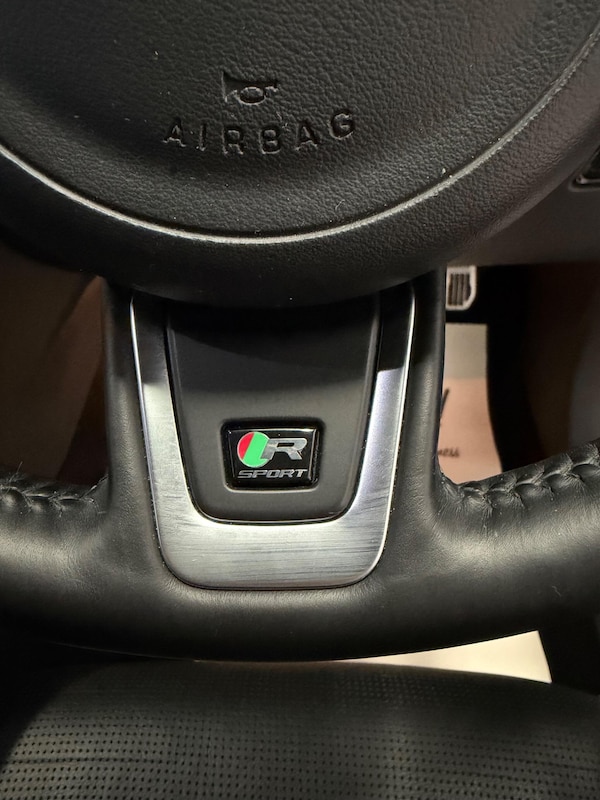 Used Jaguar F-Pace 2016 for sale - 76326720: Photo 22