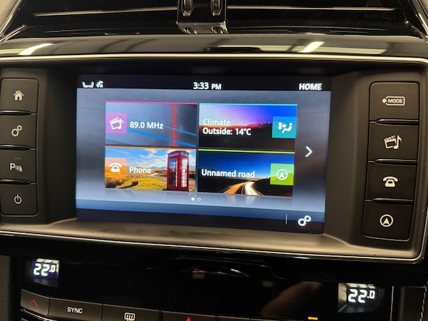 Used Jaguar F-Pace 2016 for sale - 76326720: Photo 26