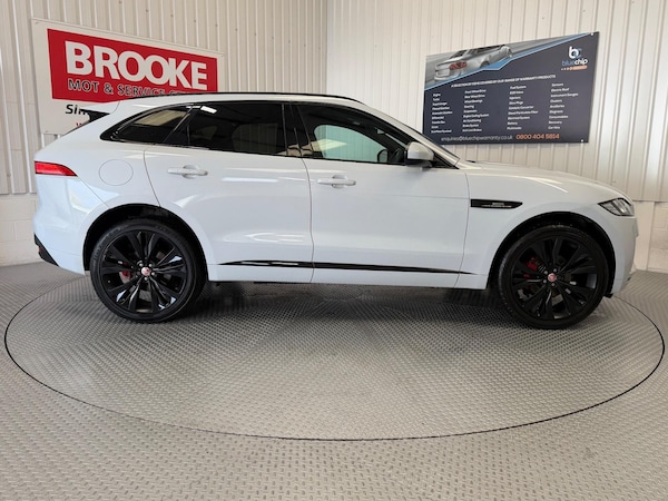 Used Jaguar F-Pace 2016 for sale - 76326720: Photo 3