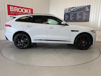 Used Jaguar F-Pace 2016 for sale - 76326720: Photo 3