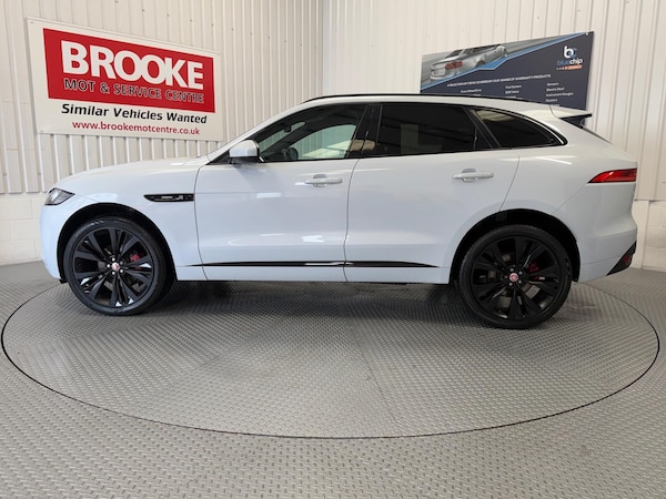 Used Jaguar F-Pace 2016 for sale - 76326720: Photo 7