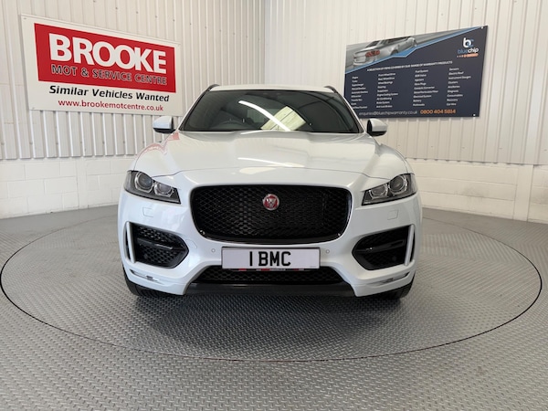 Used Jaguar F-Pace 2016 for sale - 76326720: Photo 9