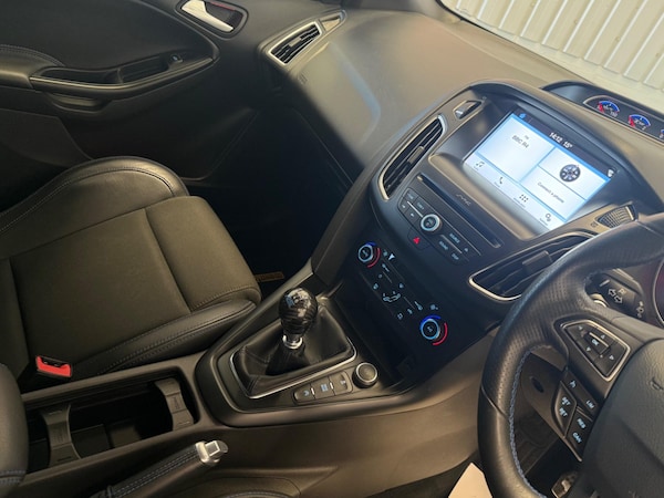 Used Ford Focus 2017 for sale - 75614272: Photo 24