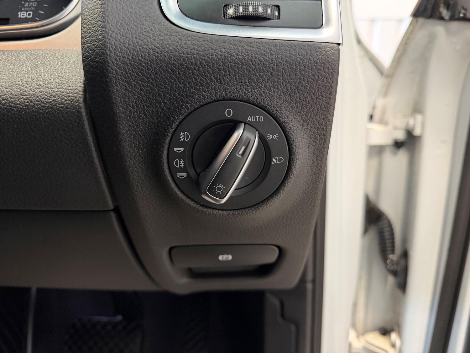 Used Audi Q7 2013 for sale - 76998945: Photo 23