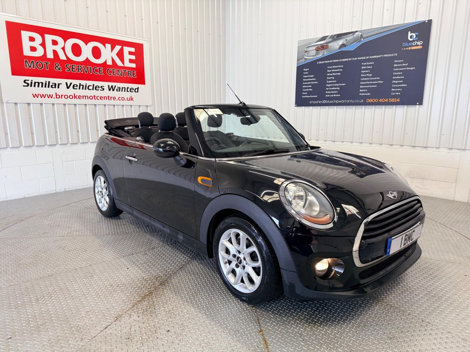 Used MINI Convertible 2017 for sale - 77351382: Photo 27