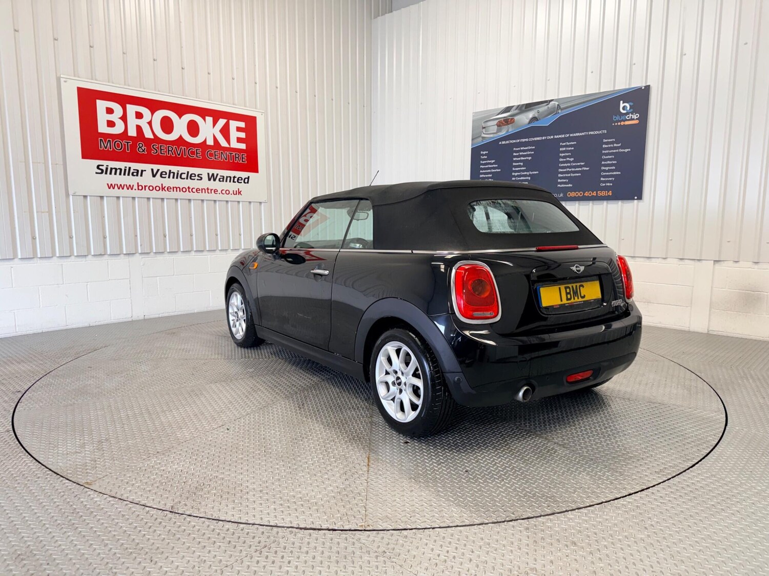 Used MINI Convertible 2017 for sale - 77351382: Photo 8