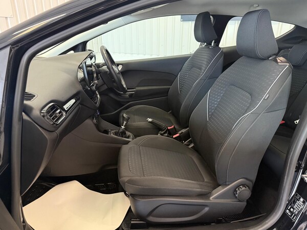 Used Ford Fiesta 2017 for sale - 75060237: Photo 12