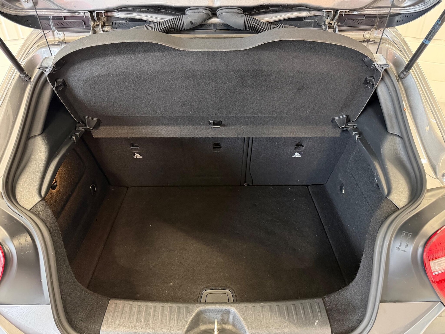 Used Mercedes-Benz A-Class 2013 for sale - 76549761: Photo 11