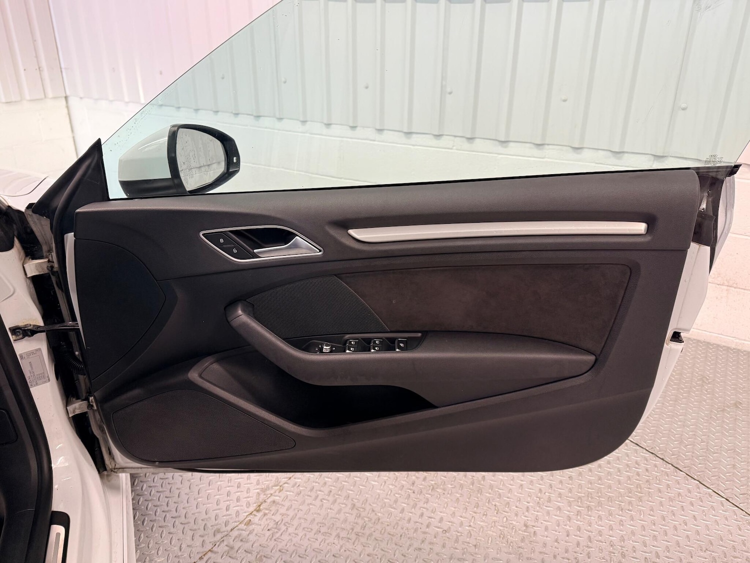 Used Audi A3 Cabriolet 2015 for sale - 76832922: Photo 14