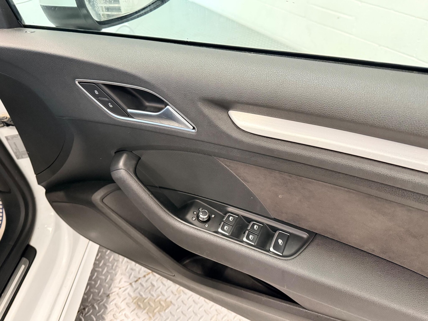 Used Audi A3 Cabriolet 2015 for sale - 76832922: Photo 19