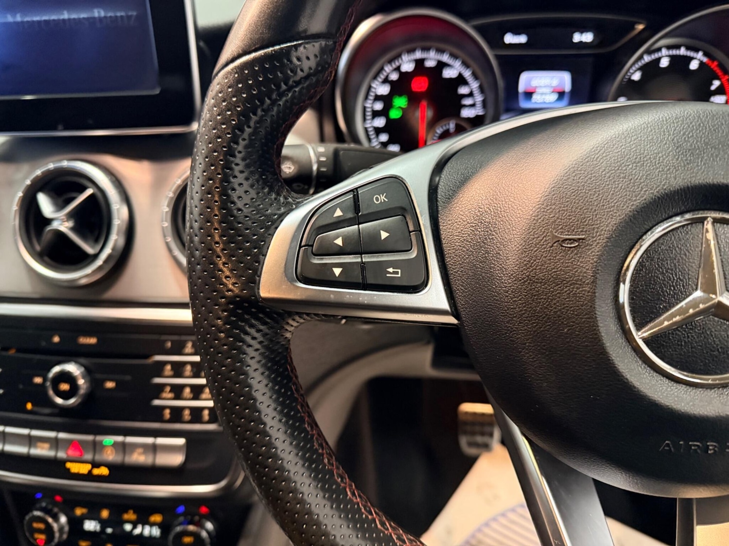 Used Mercedes-Benz CLA 2018 for sale - 77331231: Photo 18