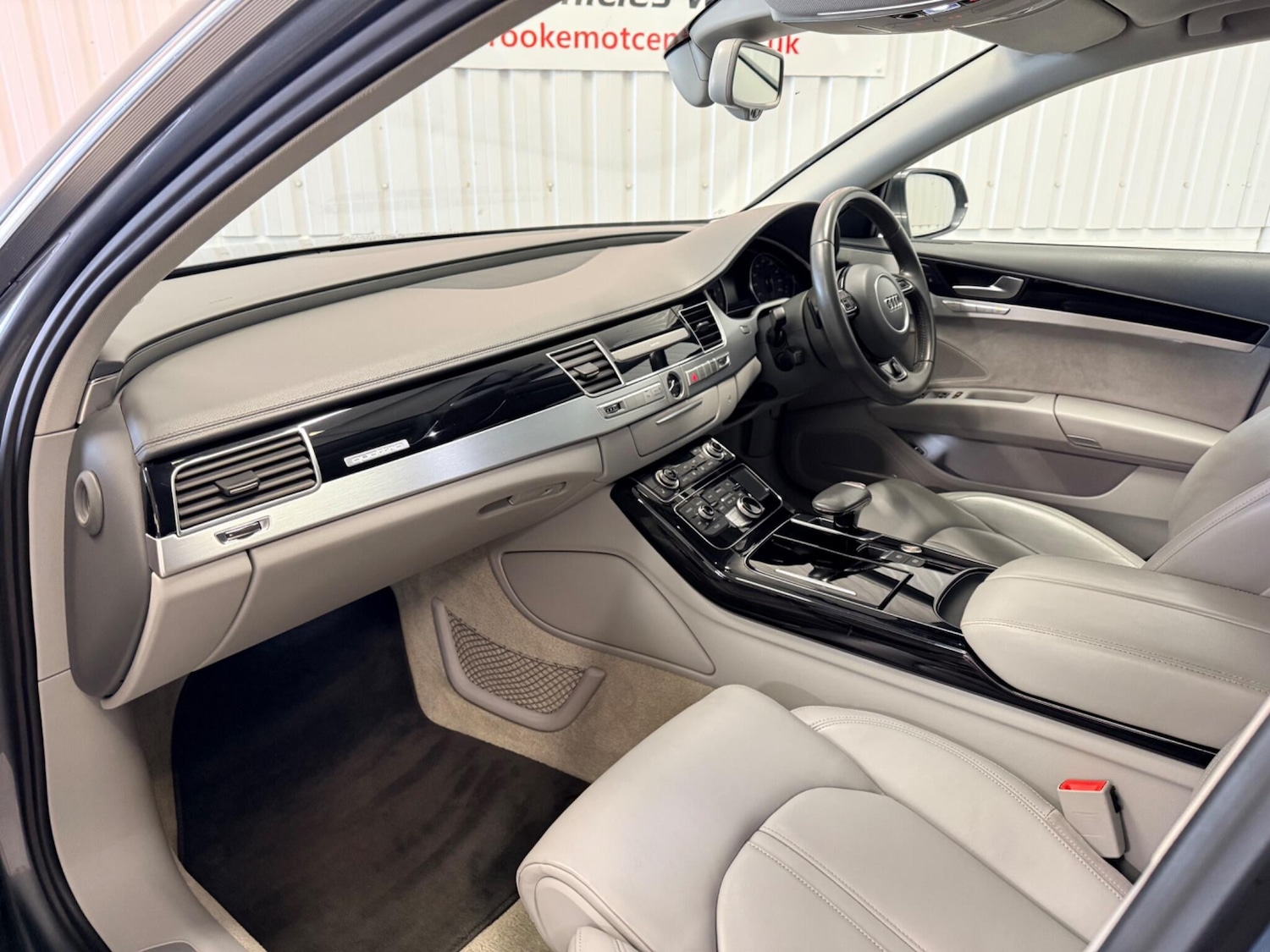 Used Audi A8 2016 for sale - 77625960: Photo 9