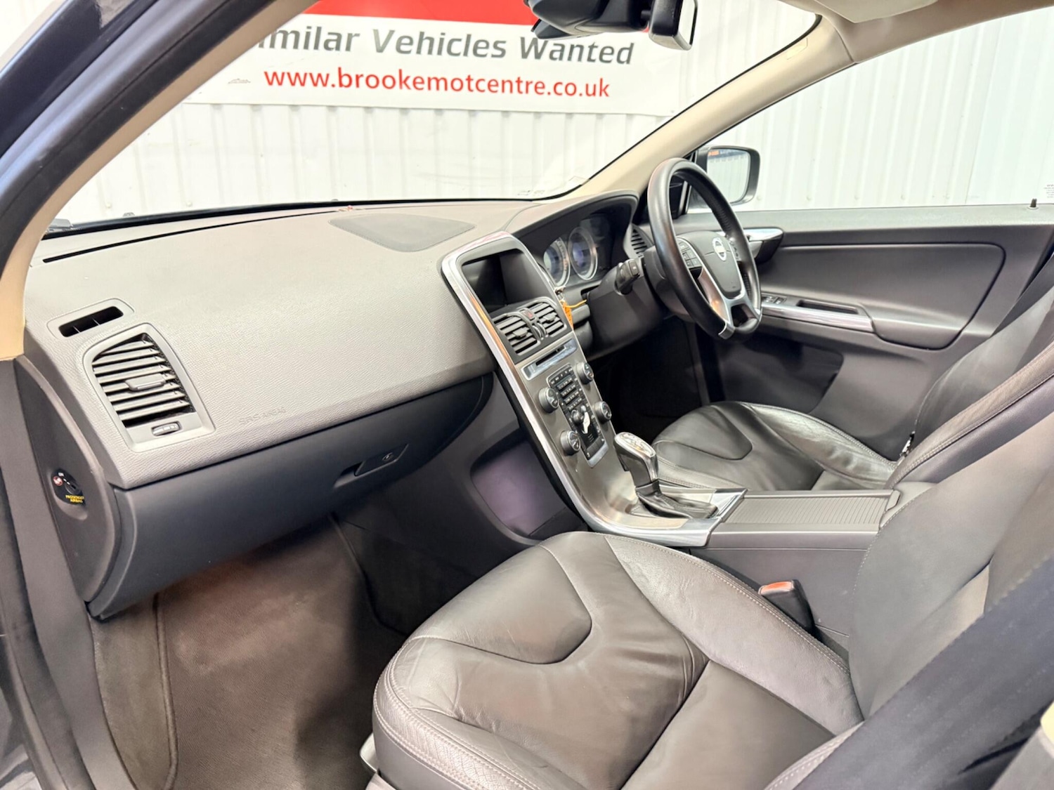 Used Volvo XC60 2012 for sale - 77411711: Photo 11