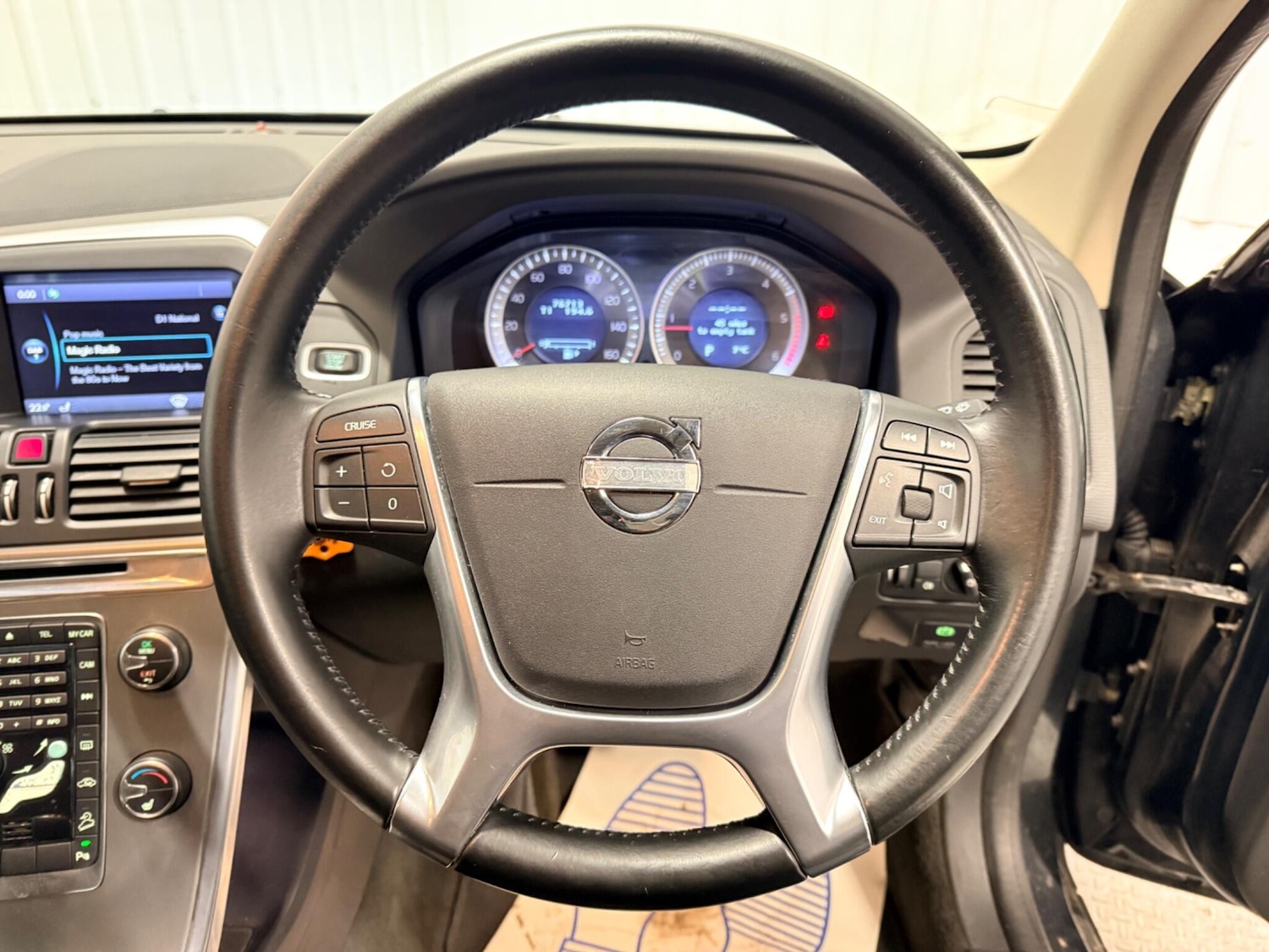 Used Volvo XC60 2012 for sale - 77411711: Photo 20