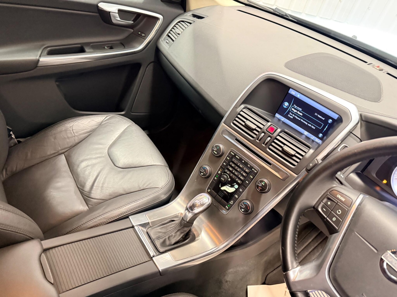 Used Volvo XC60 2012 for sale - 77411711: Photo 27