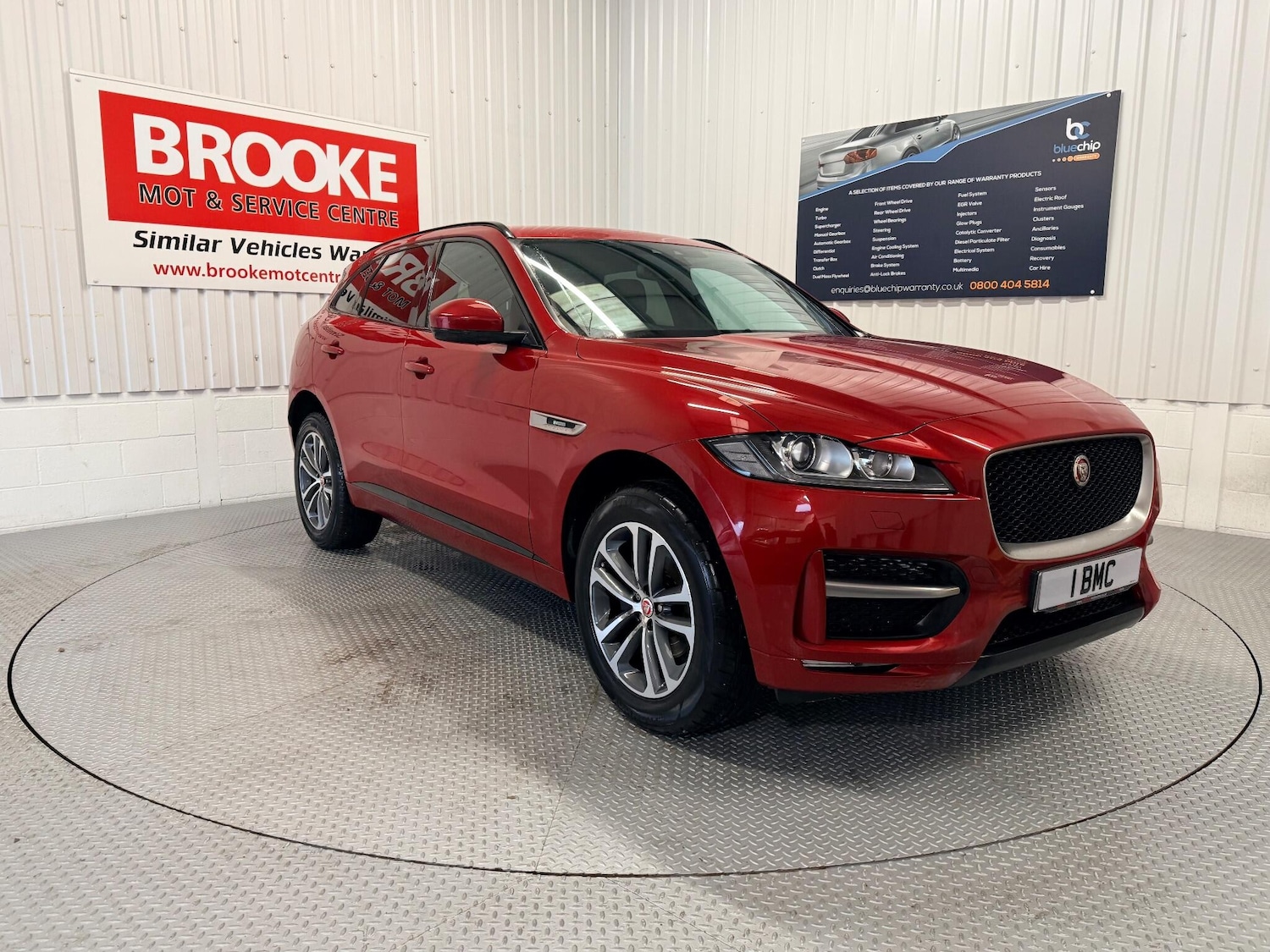 Used Jaguar F-Pace 2017 for sale - 76887119: Photo 1