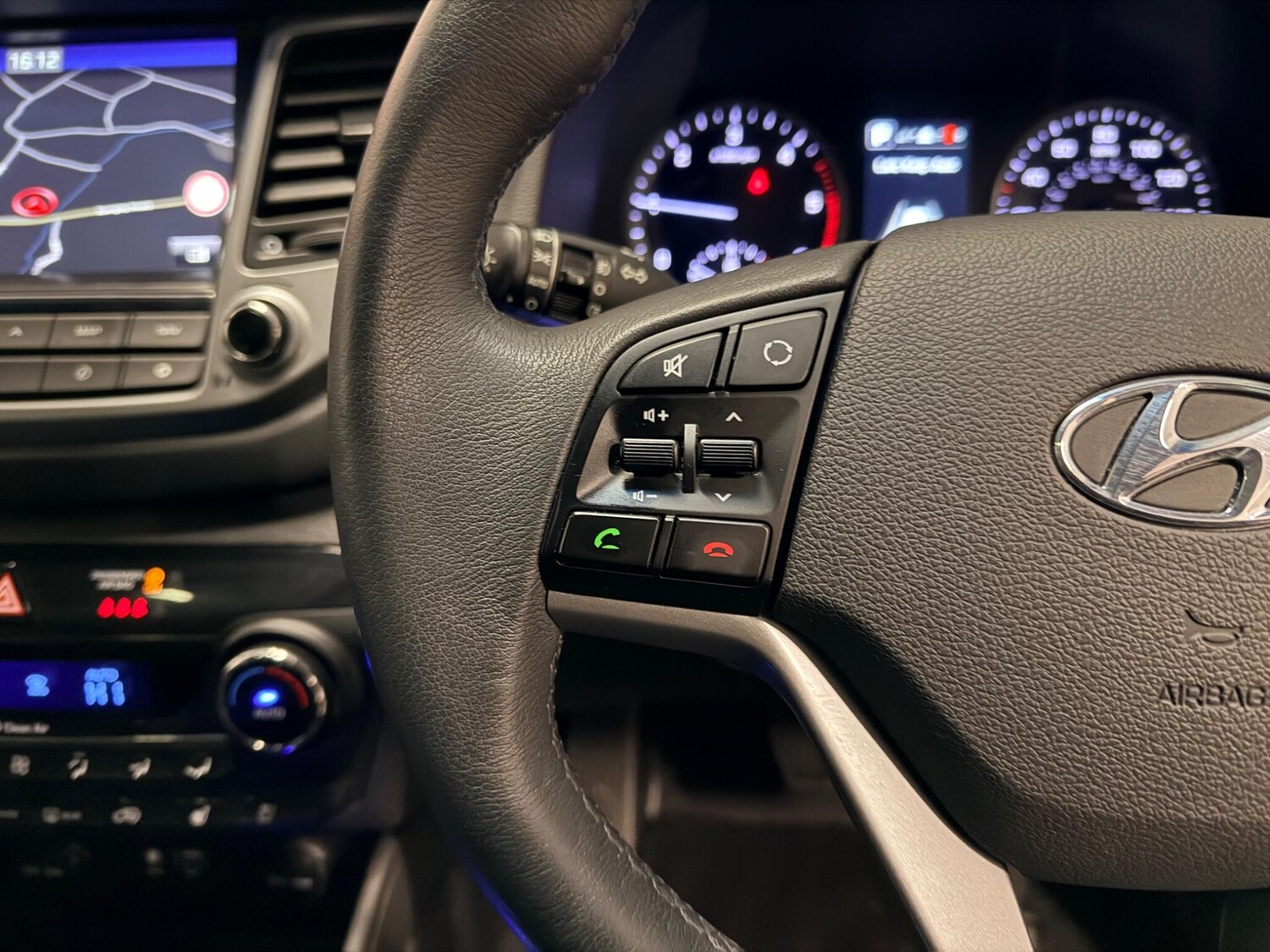 Used Hyundai TUCSON 2017 for sale - 77496974: Photo 24