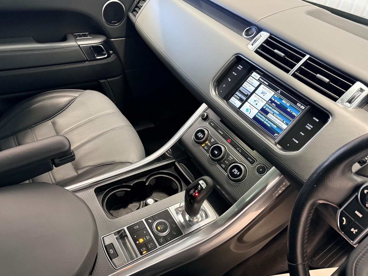 Used Land Rover Range Rover Sport 2014 for sale - 76634016: Photo 31