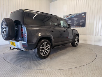 Used Land Rover Defender 2022 for sale - 78461801: Photo