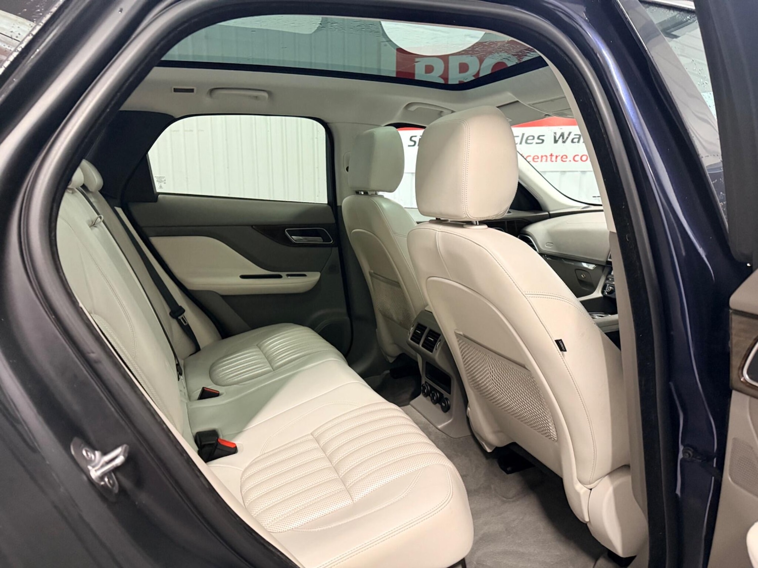 Used Jaguar F-Pace 2016 for sale - 77387773: Photo 18