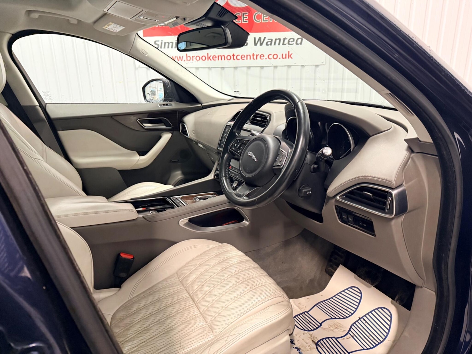 Used Jaguar F-Pace 2016 for sale - 77387773: Photo 22